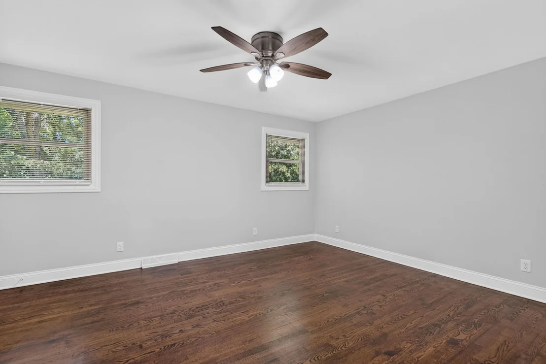 Photo of 319 Parkshore Drive