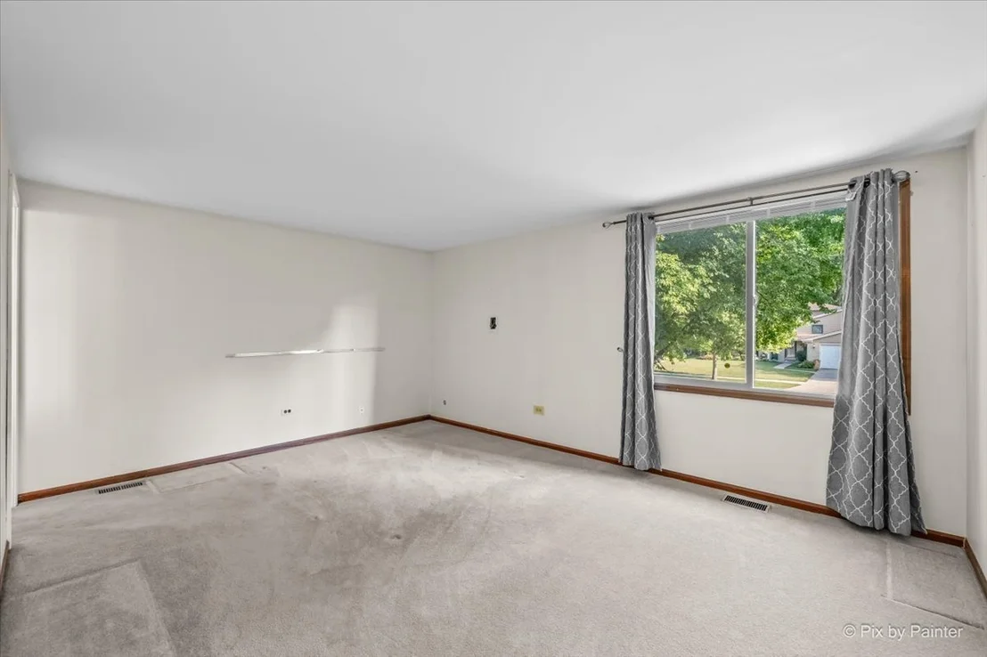 Photo of 602 E Hackberry Drive