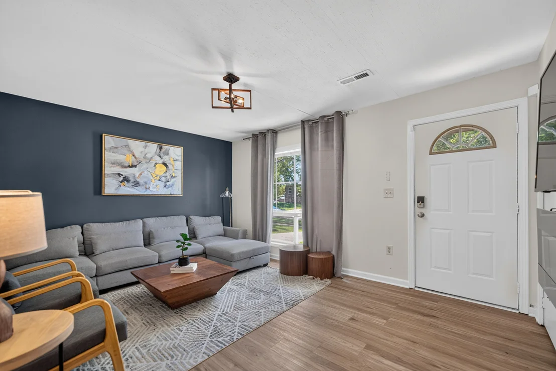 Photo of 103 Willow Road
