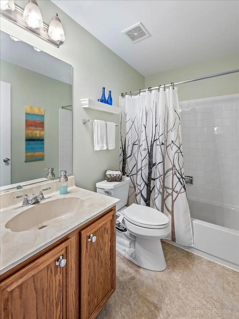 Photo of Unit 2 at 1680 Columbia Circle