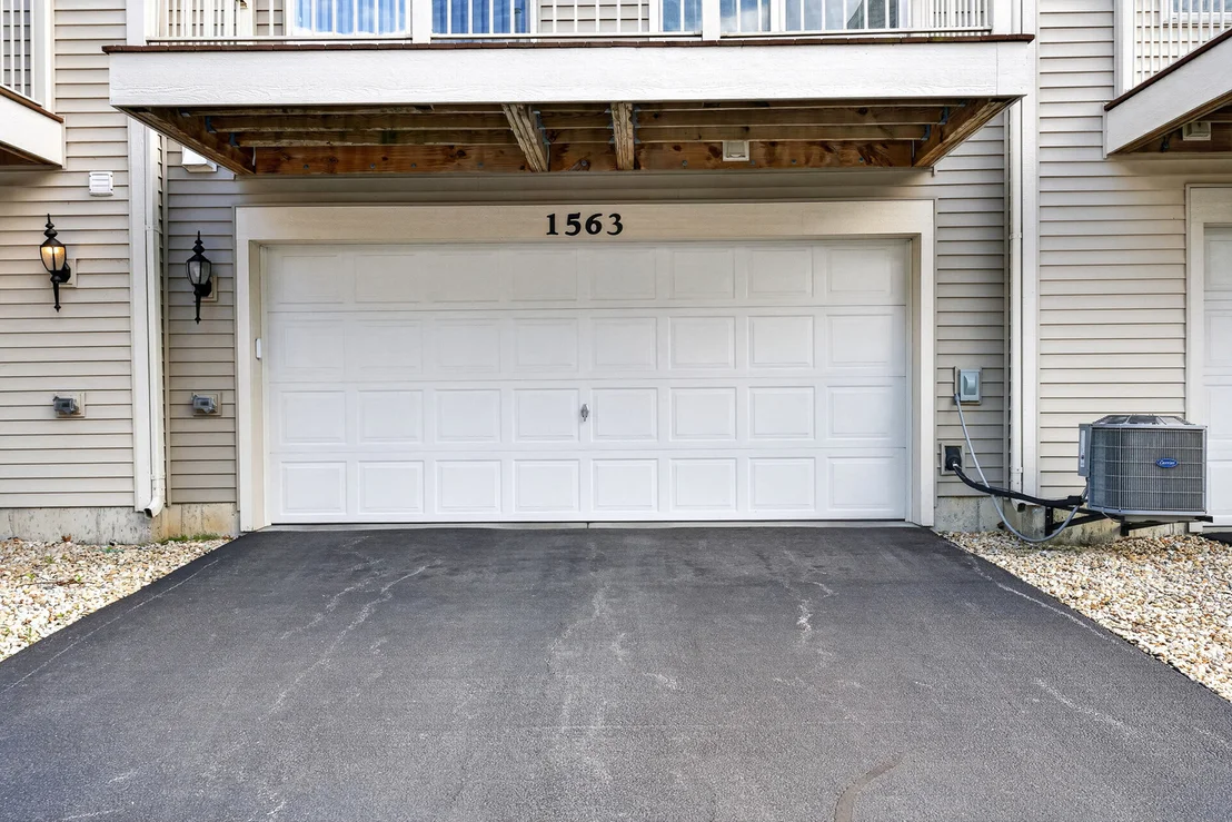Photo of 1563 Deer Pointe Drive
