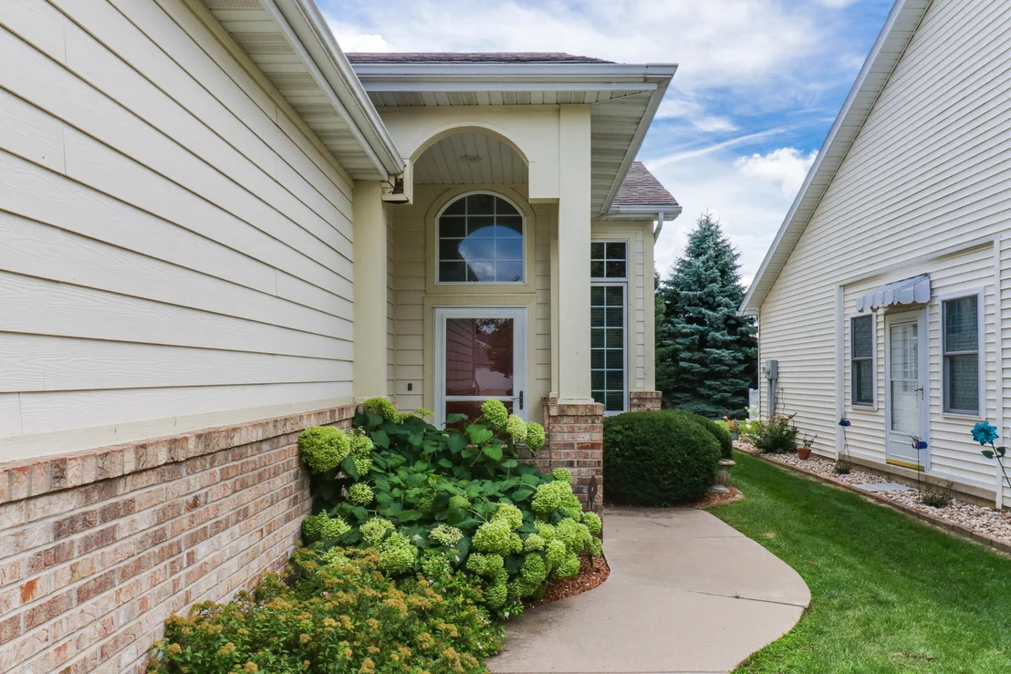 Photo of 17 Grape Vine Lane
