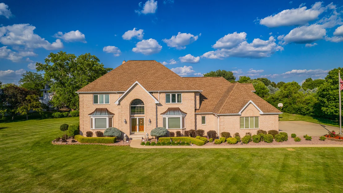 Photo of 284 Barrington Lane
