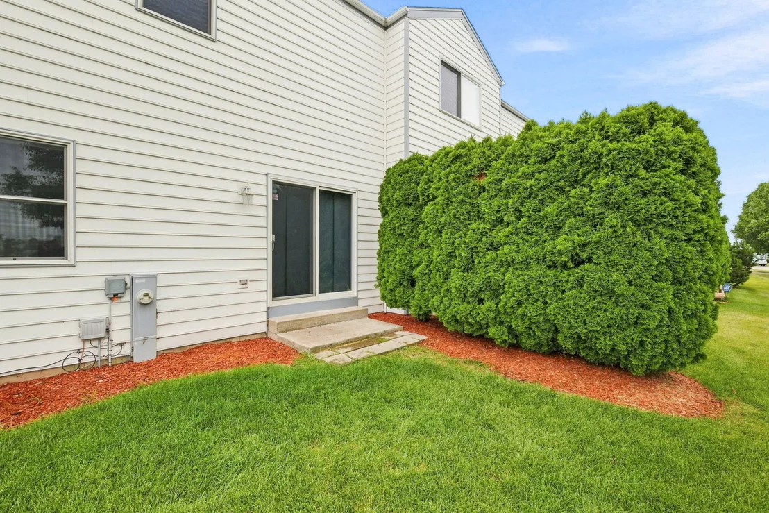 Photo of 1800 Waters Edge Drive