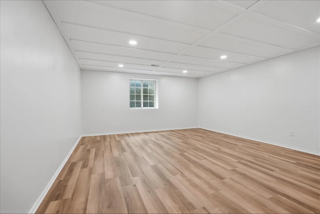 Photo of 2202 Bloomingdale Road
