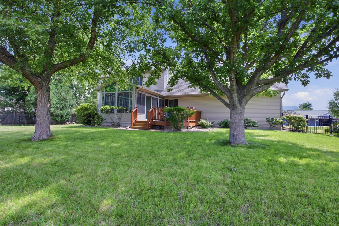Photo of 613 Sycamore Drive
