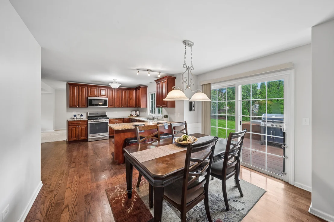 Photo of 567 Lakeview Drive