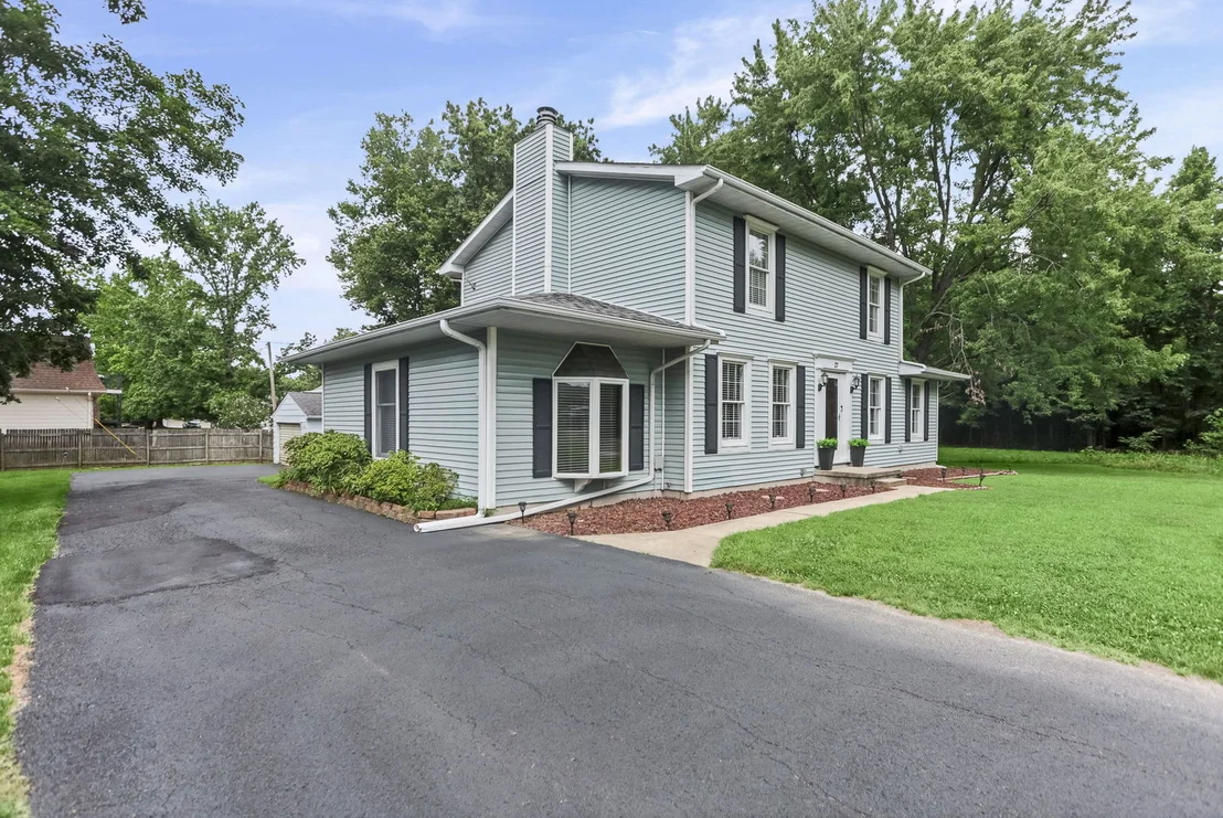 Photo of 27 Bel Air Drive