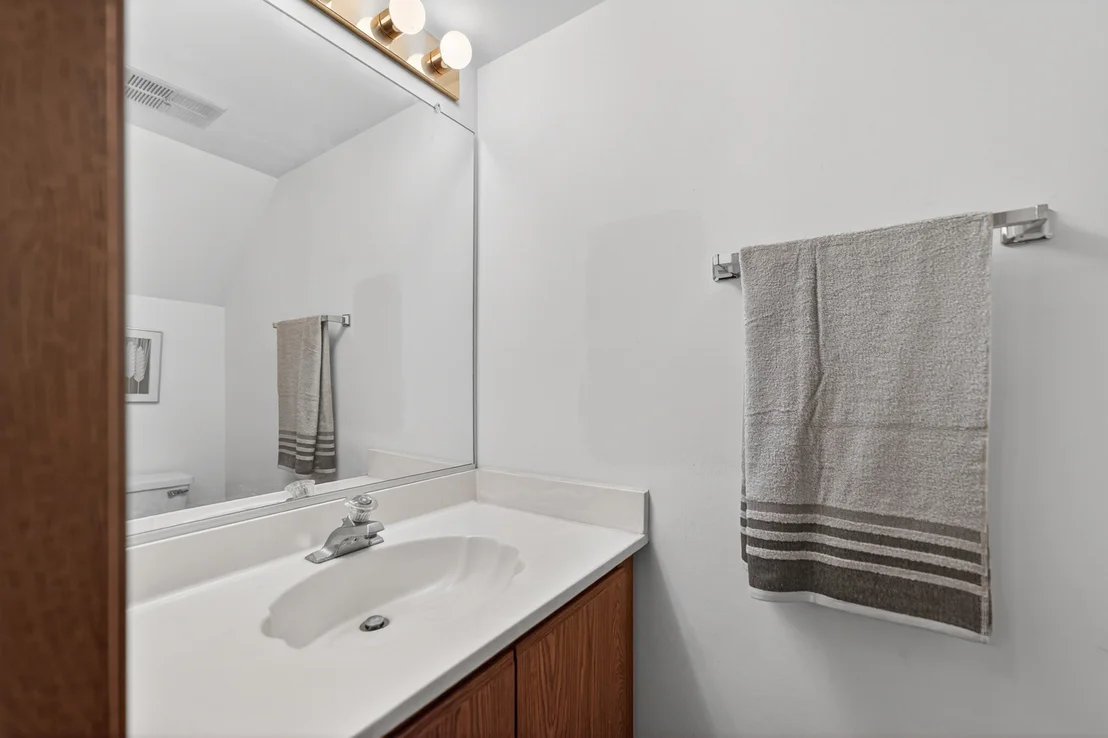Photo of 722 Aspen Drive