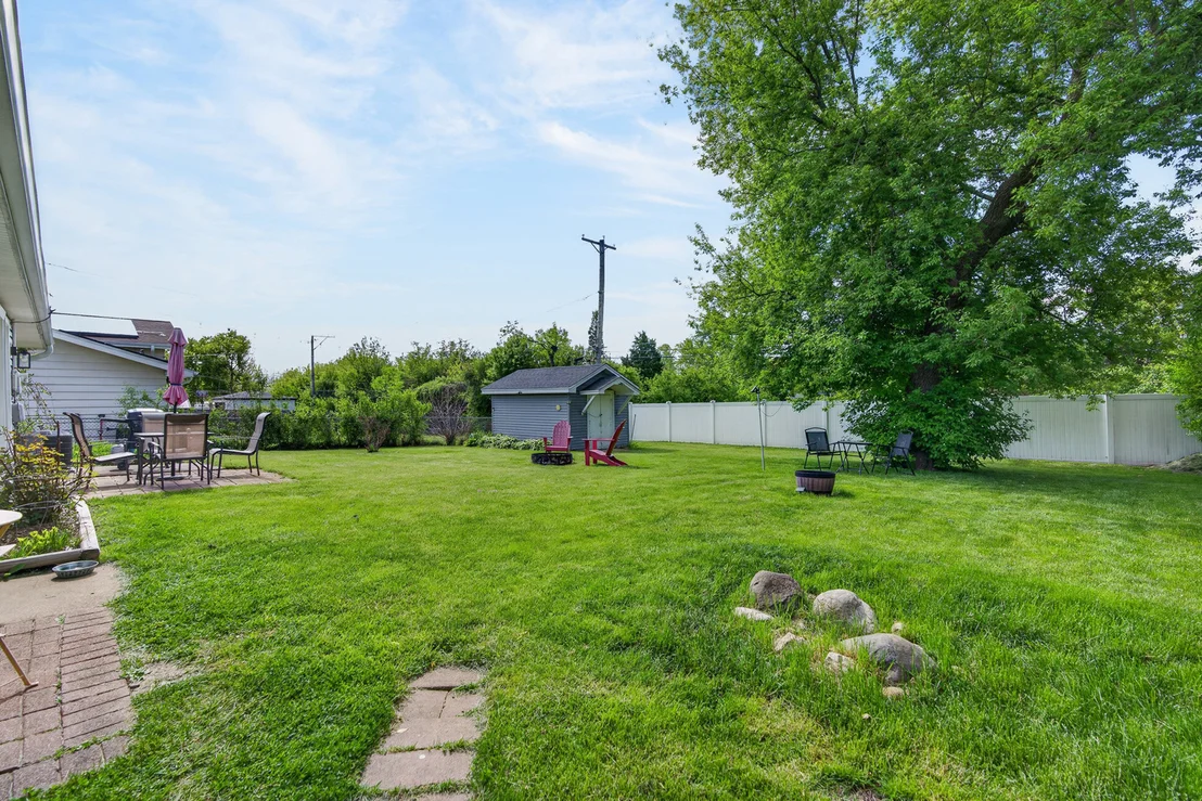 Photo of 1345 Devonshire Lane