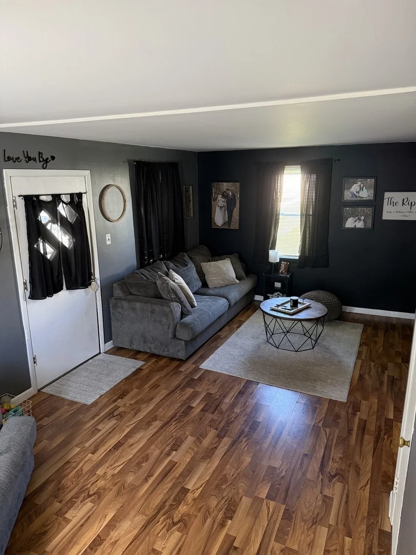 Photo of 223 N Peru Avenue