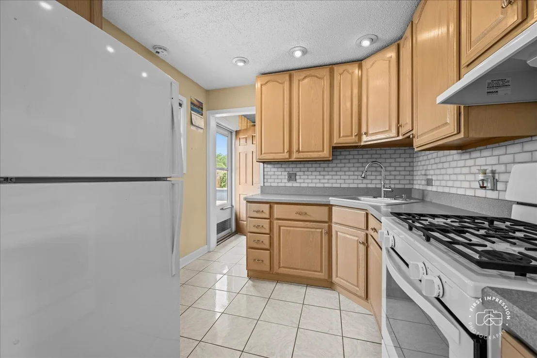 Photo of 220 Edgehill Drive