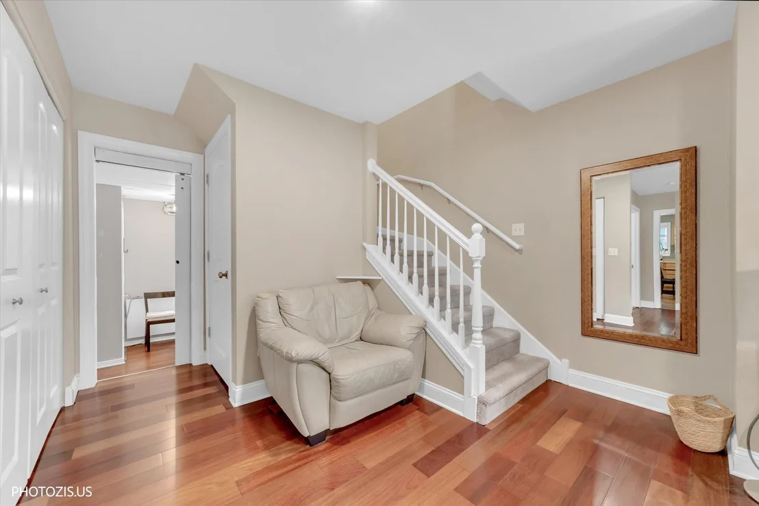 Photo of 271 9TH Street