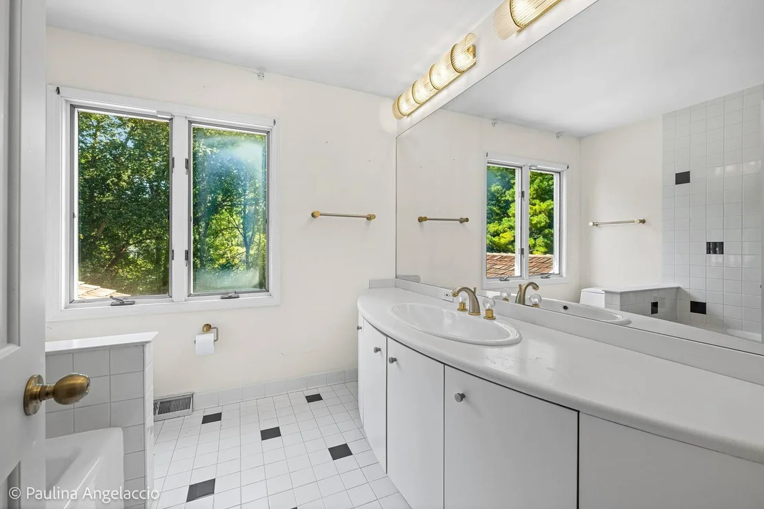 Photo of 505 Old Mill Road