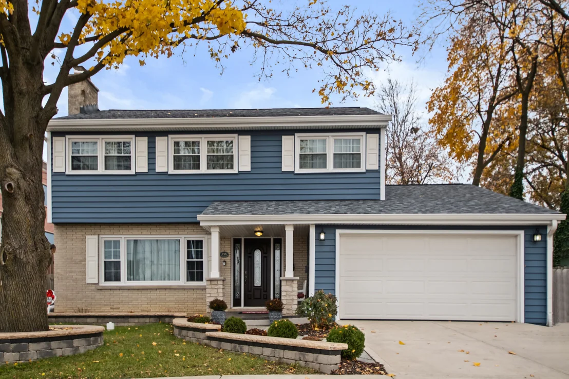 Photo of 715 S Naperville Road