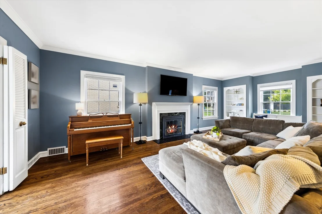 Photo of 209 S Grace Avenue