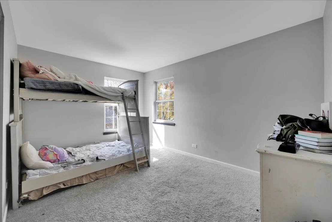 Photo of 974 Audubon Lane