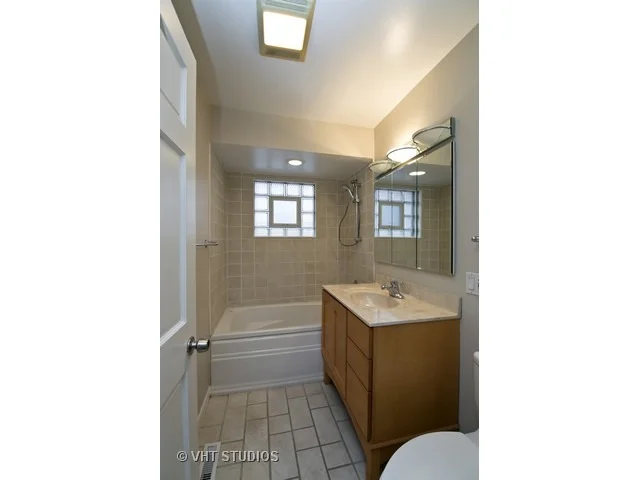 Photo of 3533 Illinois Road