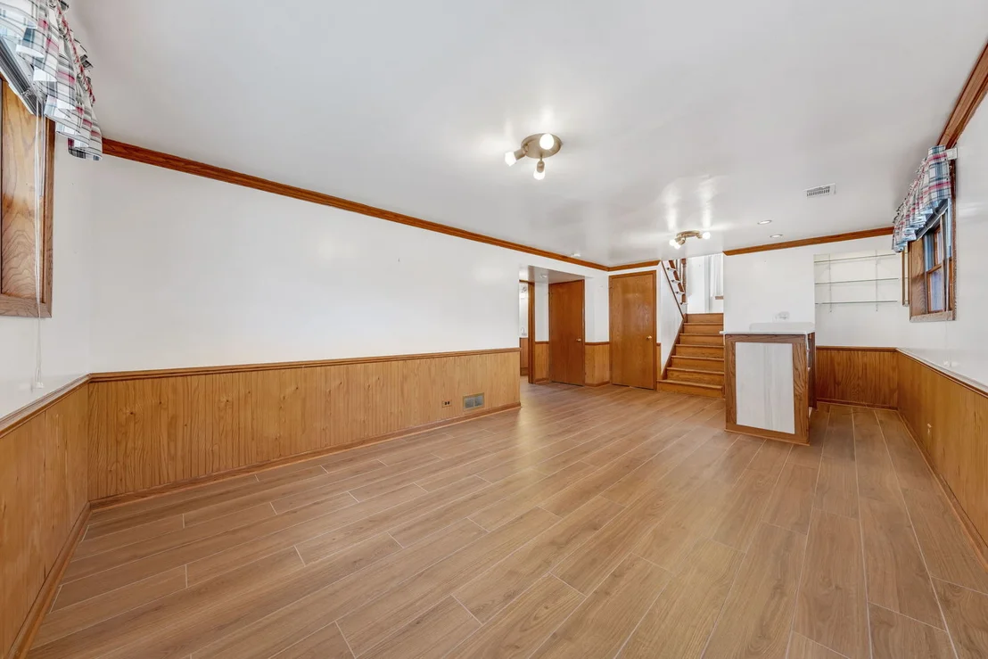 Photo of 1933 Plainfield Drive