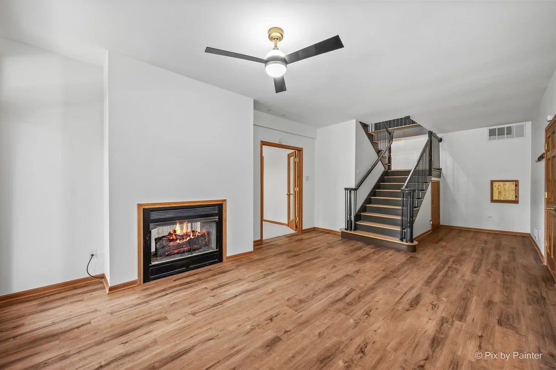 Photo of 368 Holiday Drive