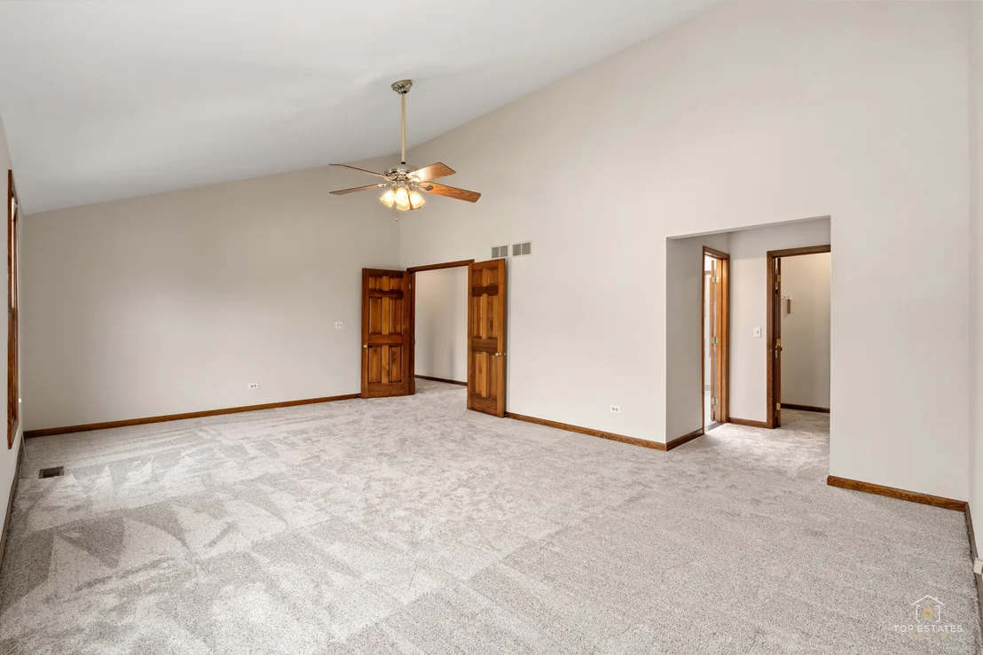 Photo of 225 Fairway Drive