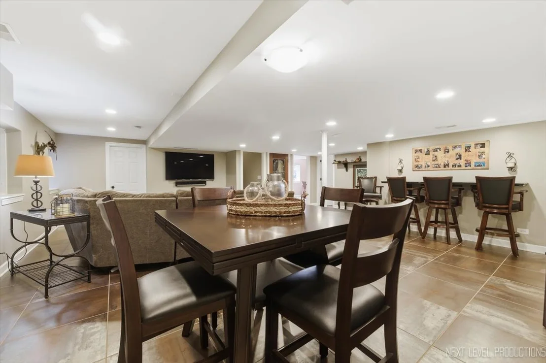 Photo of 990 Pinecrest Drive