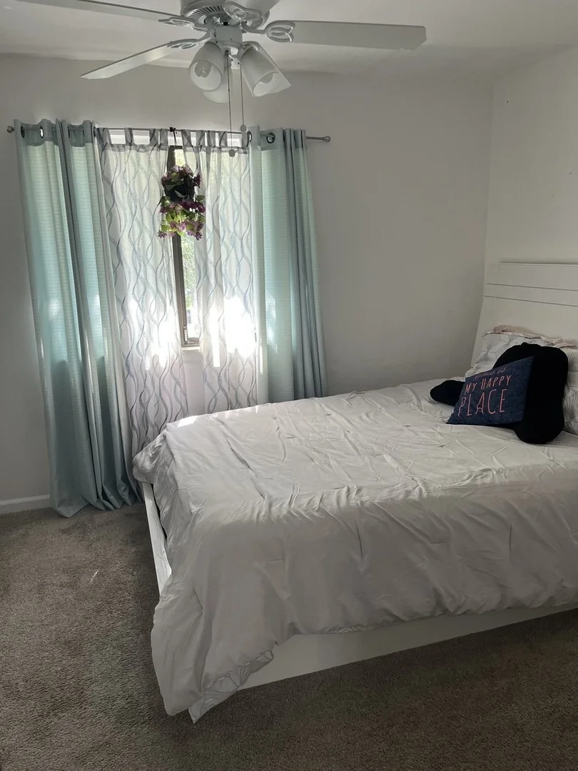 Photo of 18650 Golfview Drive