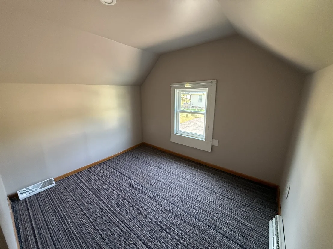 Photo of 411 Broadway Street