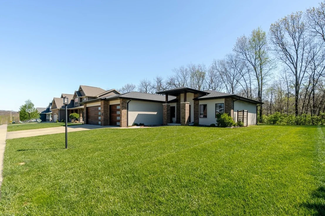 Photo of 338 Shaggybark Trail
