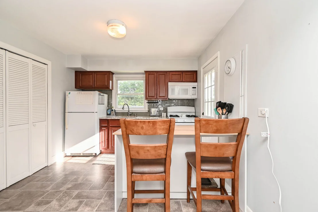 Photo of 35211 N Edgewater Lane