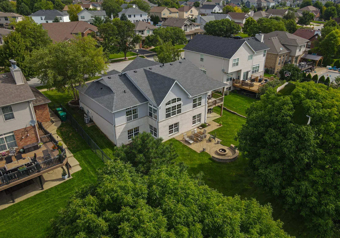 Photo of 16453 LAKESIDE Drive