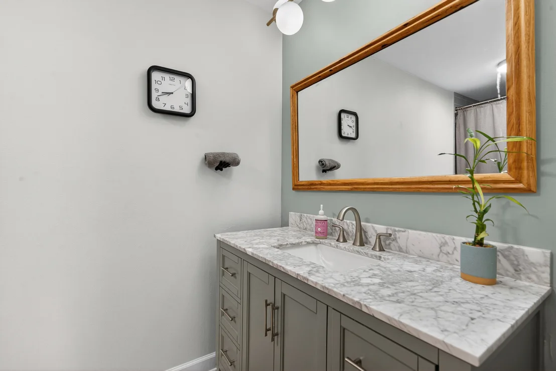Photo of 1650 Castbourne Court