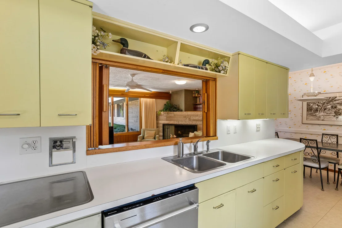 Photo of 1313 Waverly Drive