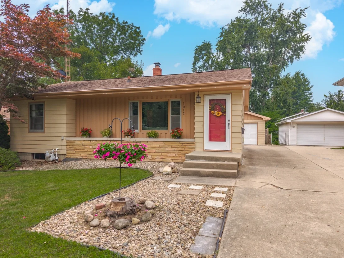 Photo of 1013 N Walnut Street