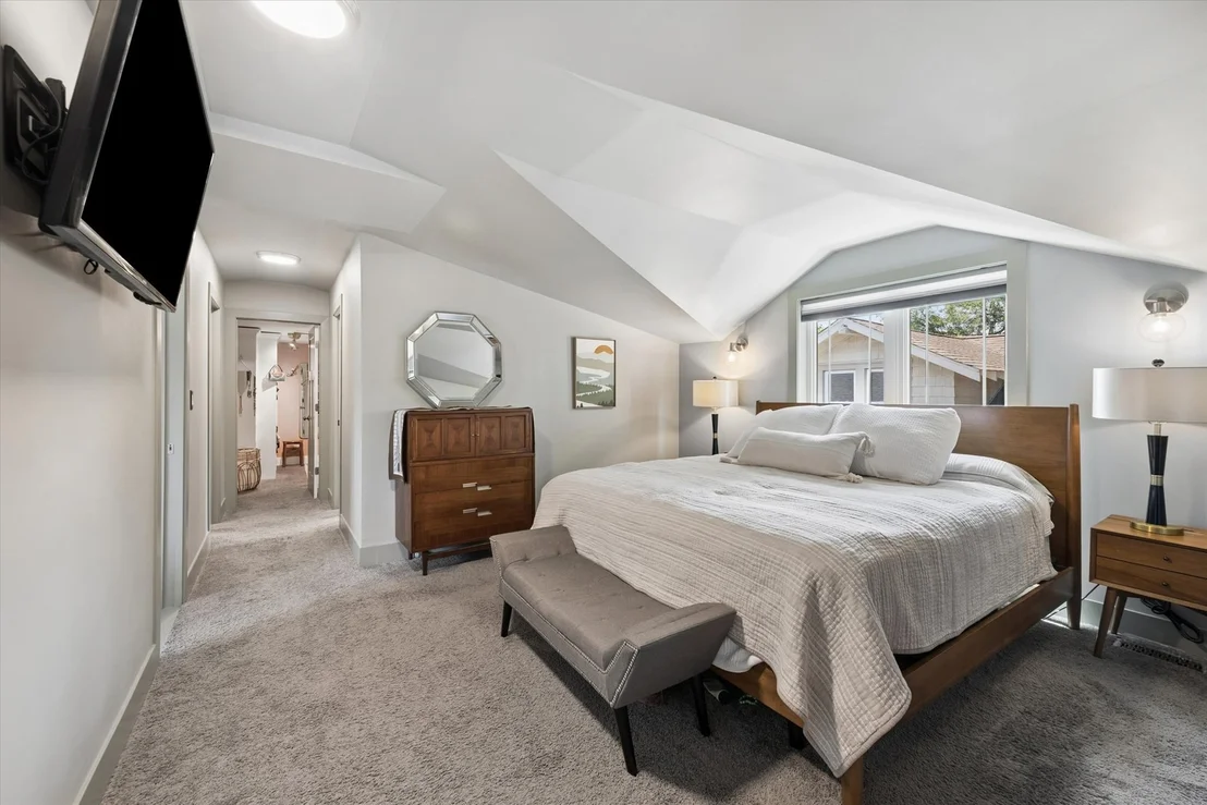 Photo of 212 Gage Road