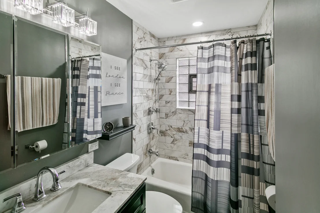 Photo of 383 PARK Avenue