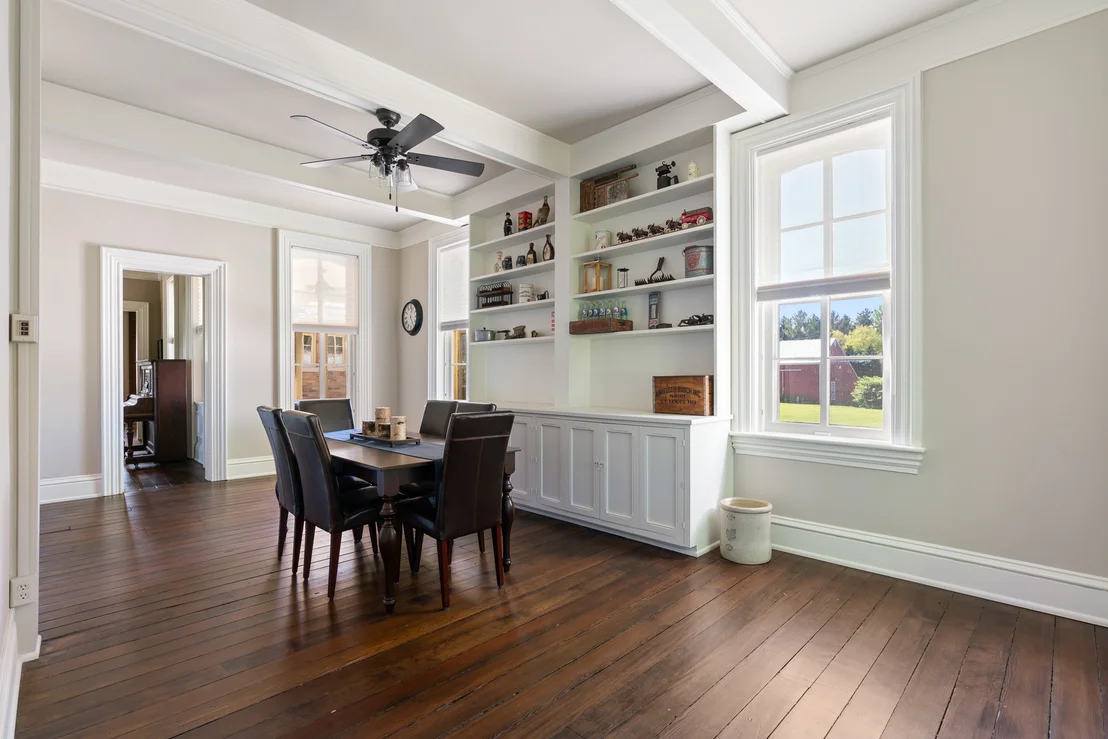 Photo of 1542 Plainfield Road