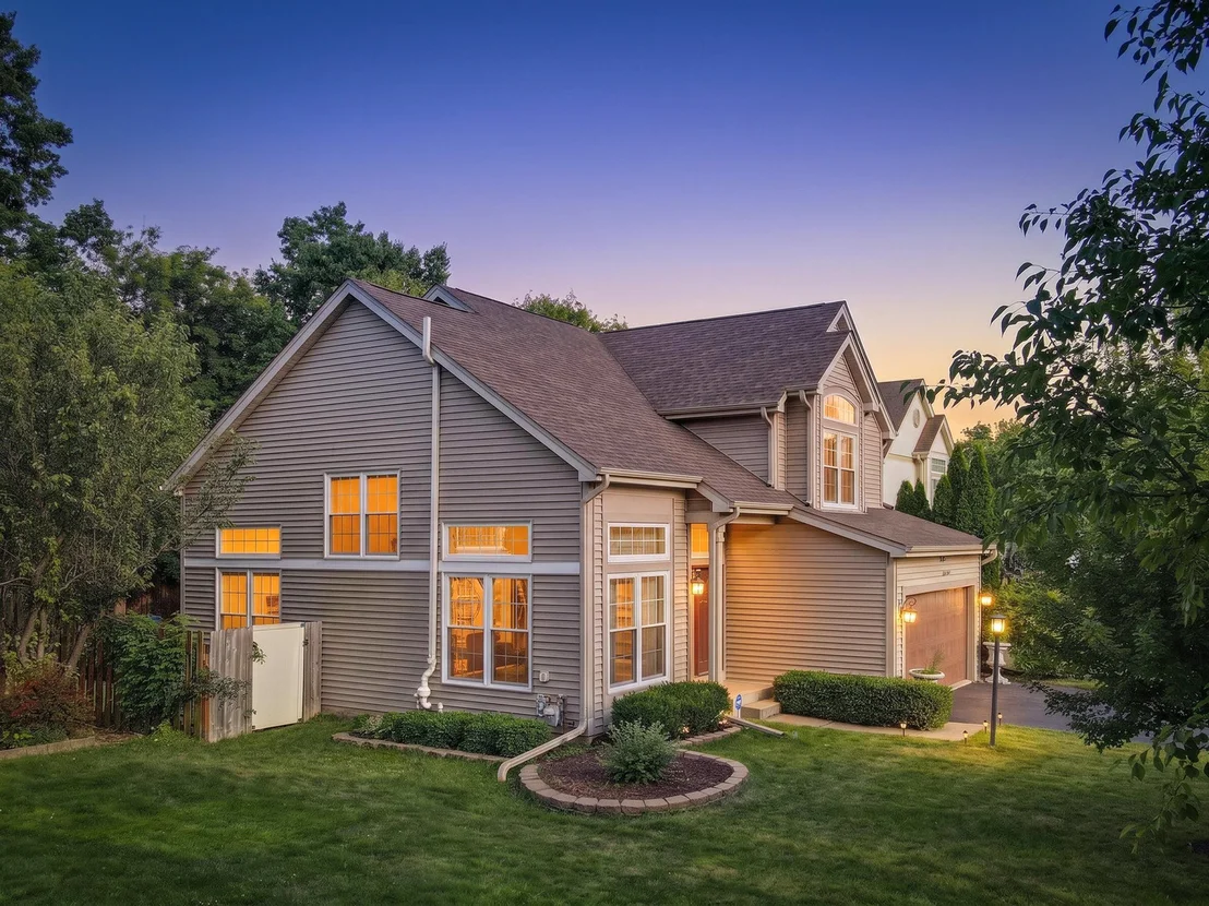 Photo of 585 Marseilles Circle