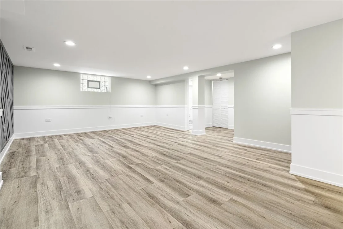 Photo of 438 W 126th Place