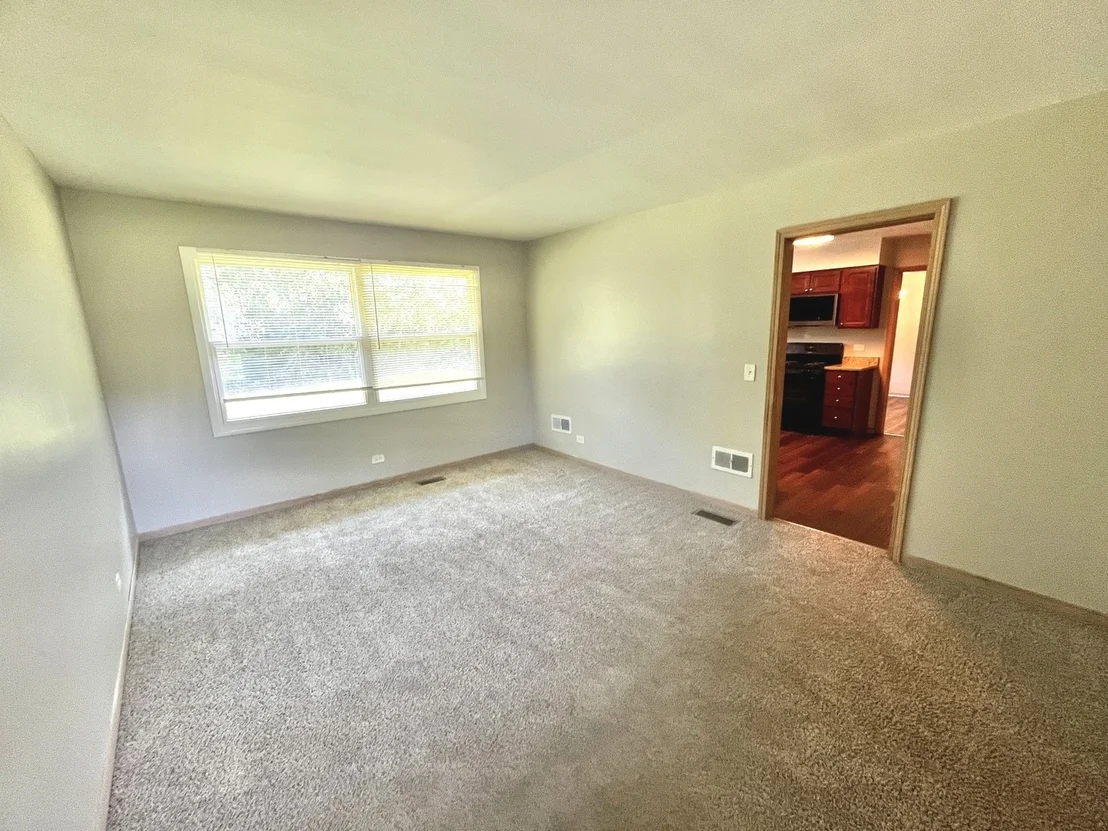 Photo of 2543 Oakwood Drive