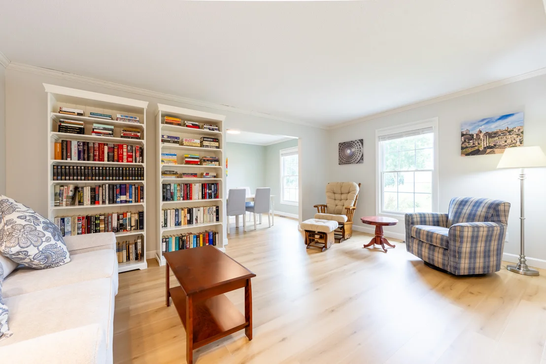 Photo of 1813 Old Maple Lane