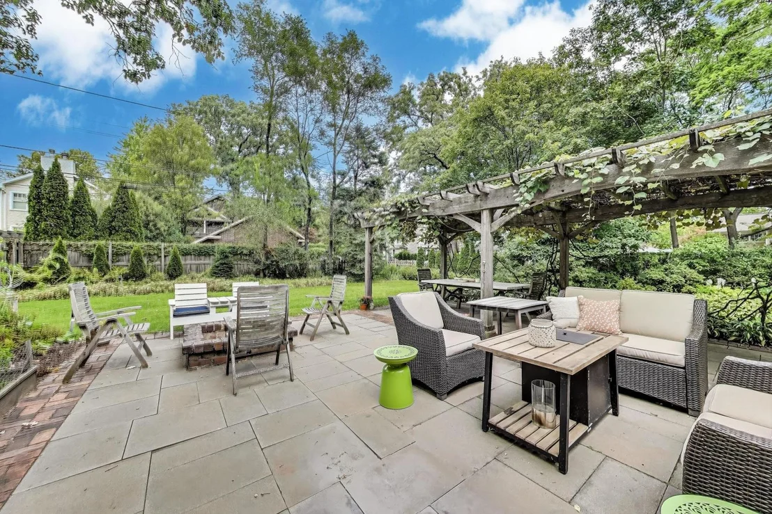 Photo of 1606 Forest Avenue