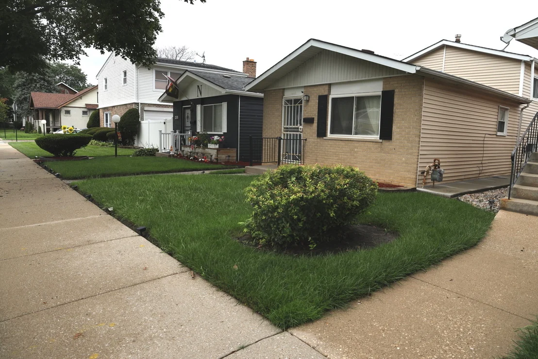 Photo of 446 W 107th Street