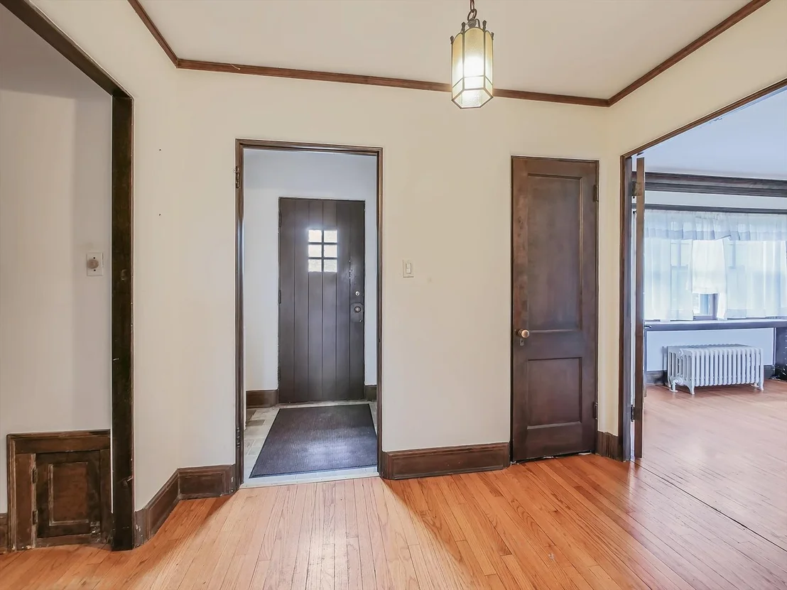 Photo of 2610 Park Lane