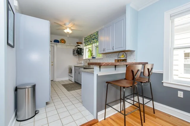 Photo of 2708 Central Park Avenue