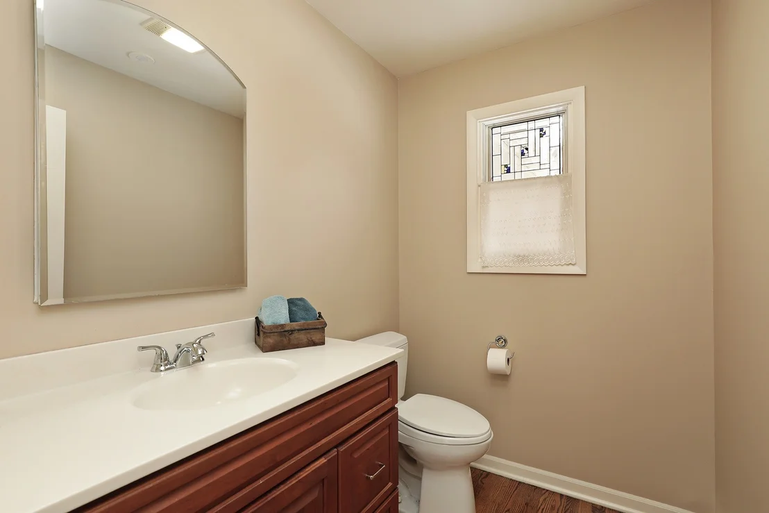 Photo of 1305 Stratford Road