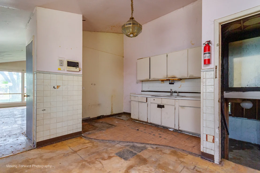 Photo of 16510 Winchester Avenue
