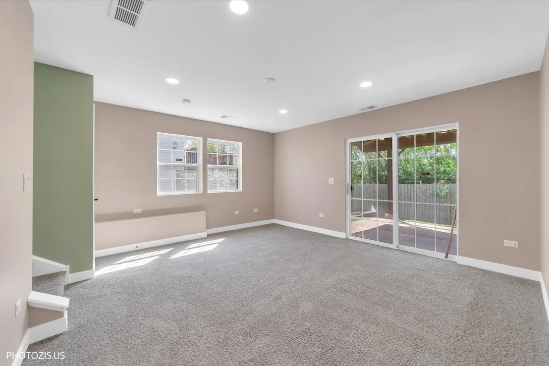 Photo of 1331 Acorn Drive