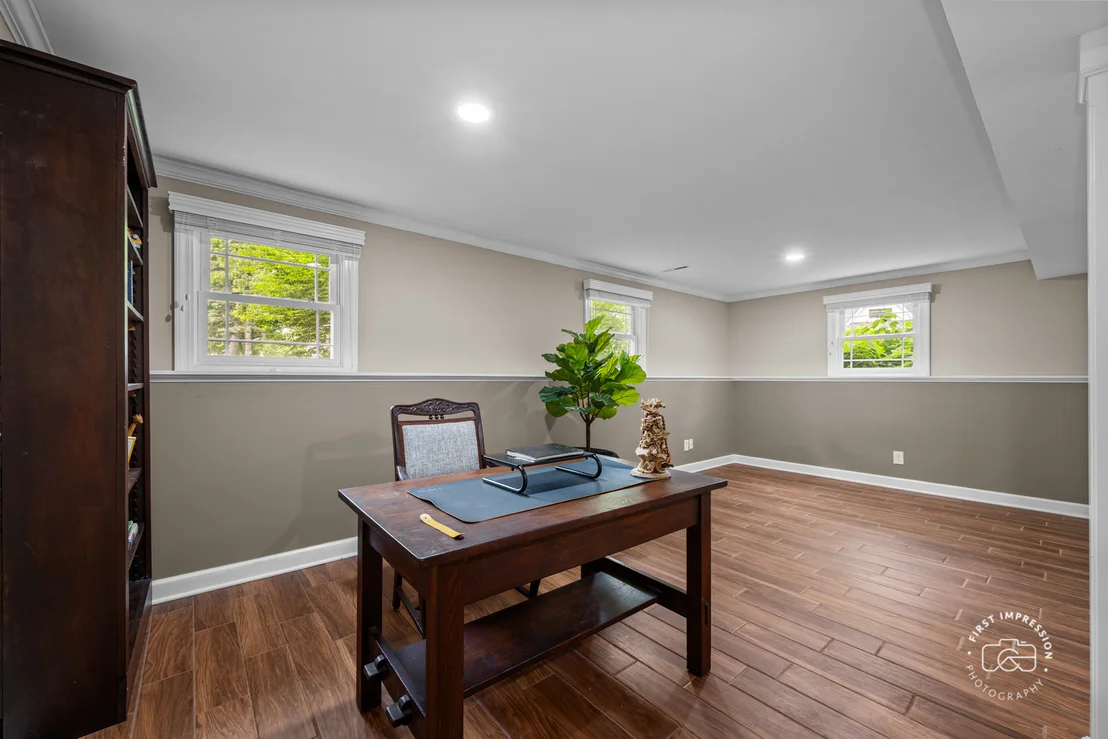 Photo of 325 Hemlock Lane