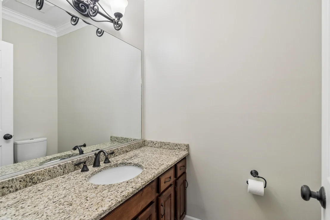 Photo of 687 Rose Lane
